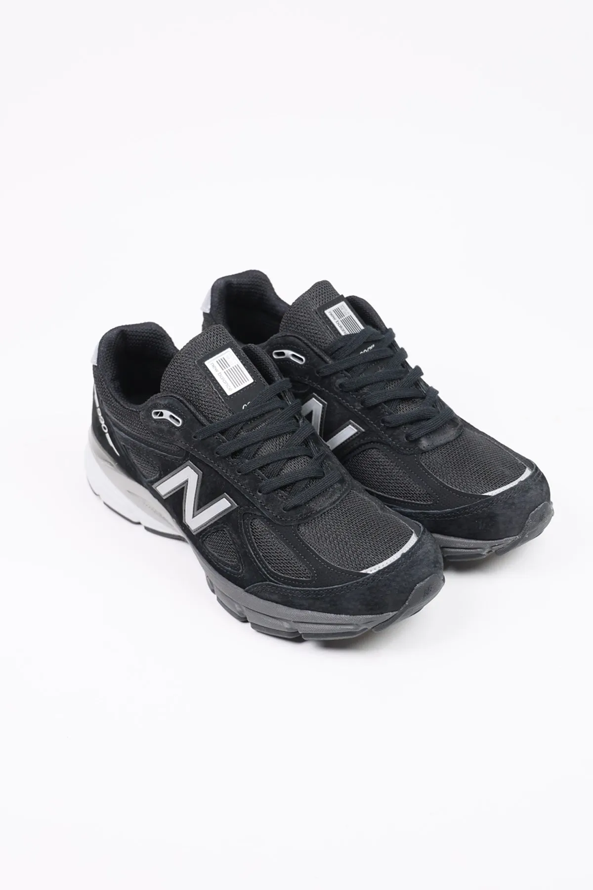 990v4 - Black/Silver