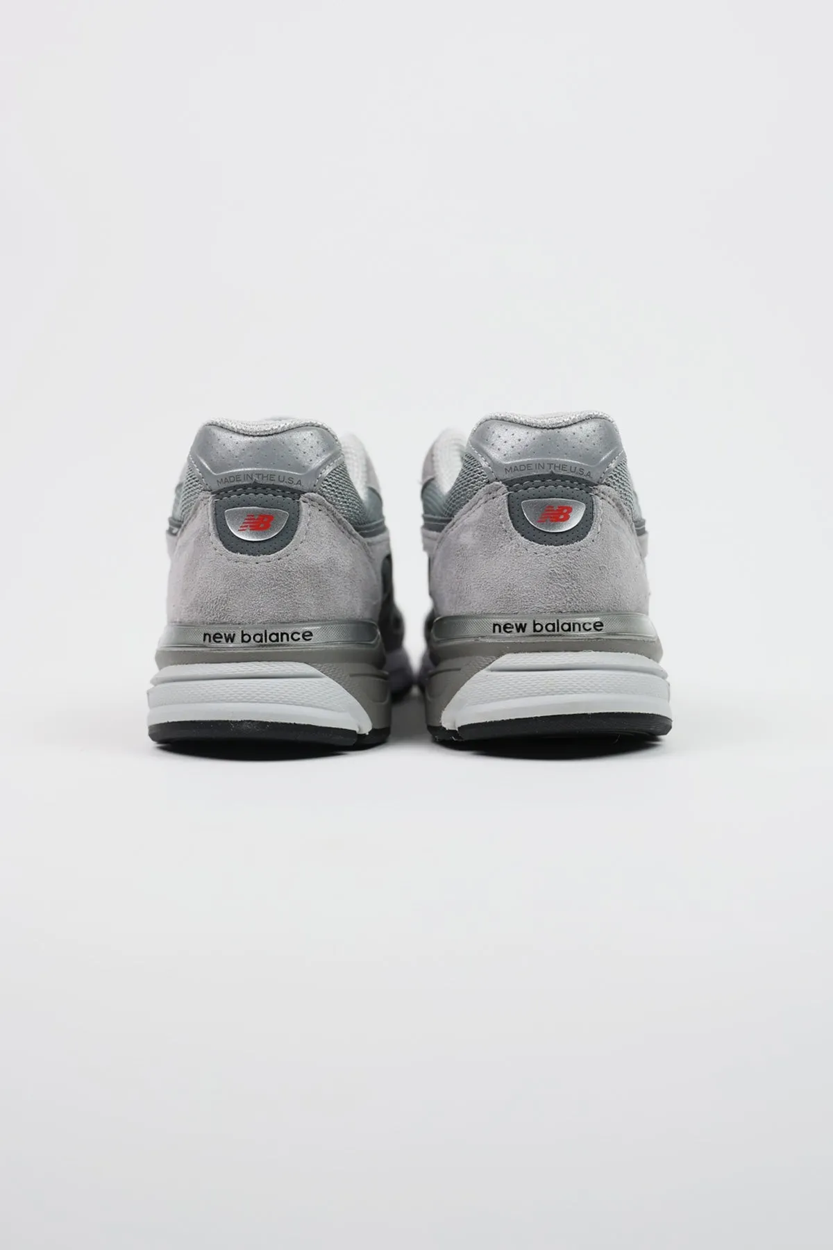 990v4 - Grey/White