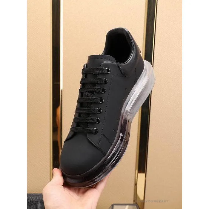 Alexander McQueen Black / Back Rubber Sole Sneaker