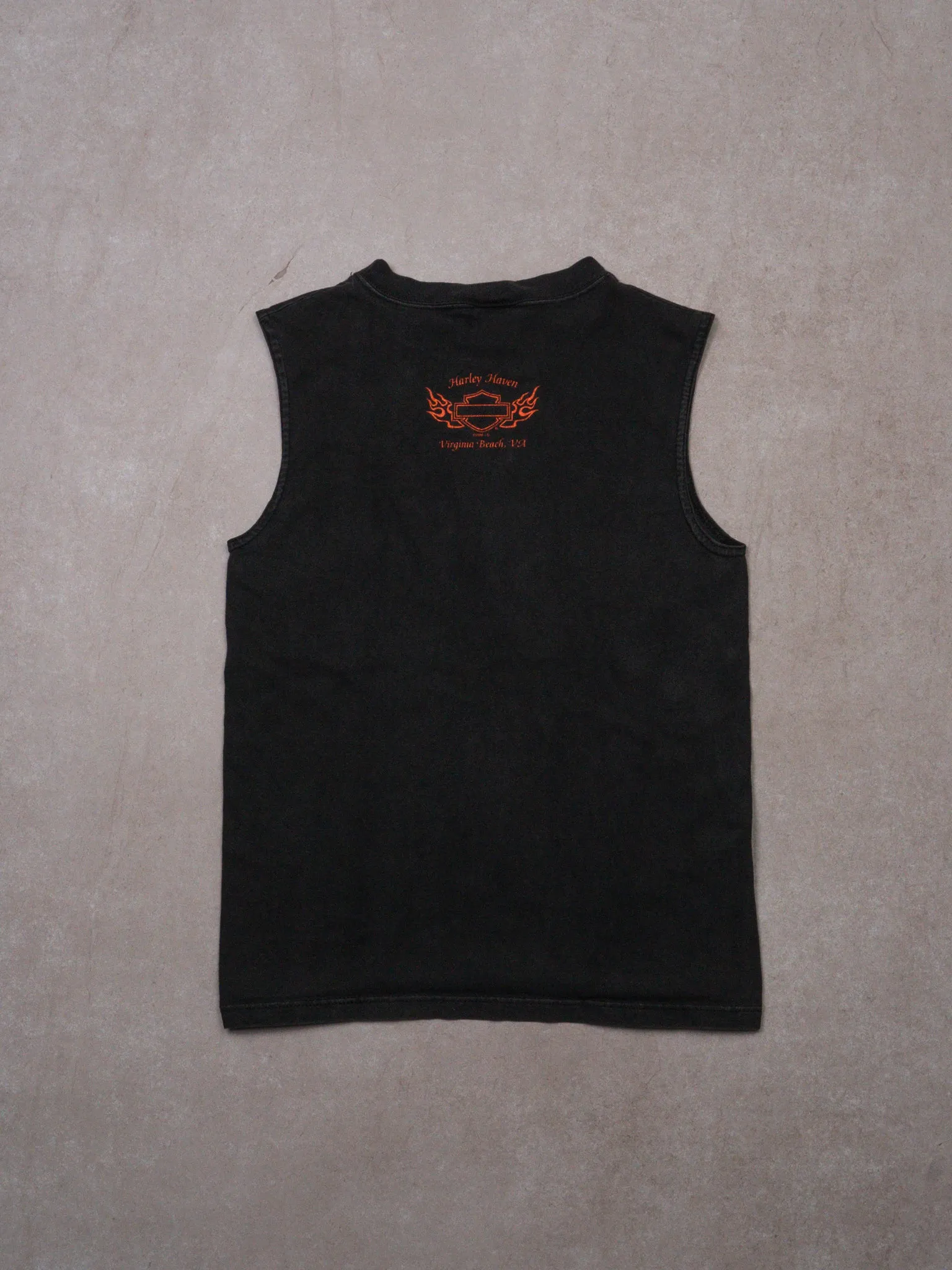 Vintage '02 Black Harley Davidson Virginia Beach Tank